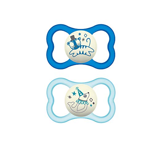 MAM Air Night Pacifiers (2 pack, 1 Sterilizing Pacifier Case), MAM Sensitive Skin Pacifier 6+ Months, Glow in the Dark Pacifier, Best Pacifier for Breastfed Babies, Baby Boy Pacifiers Blue