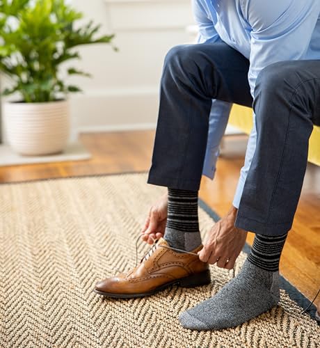 Dr. Scholl's Men's Advanced Relief Blisterguard Socks - 2 & 3 Pair Packs - Non-Binding Cushioned Moisture Management, Navy Chevron, 7-12